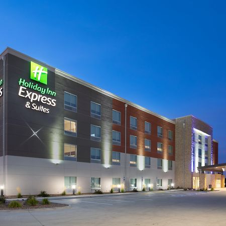 Holiday Inn Express & Suites - Sterling, An Ihg Hotel Exterior photo