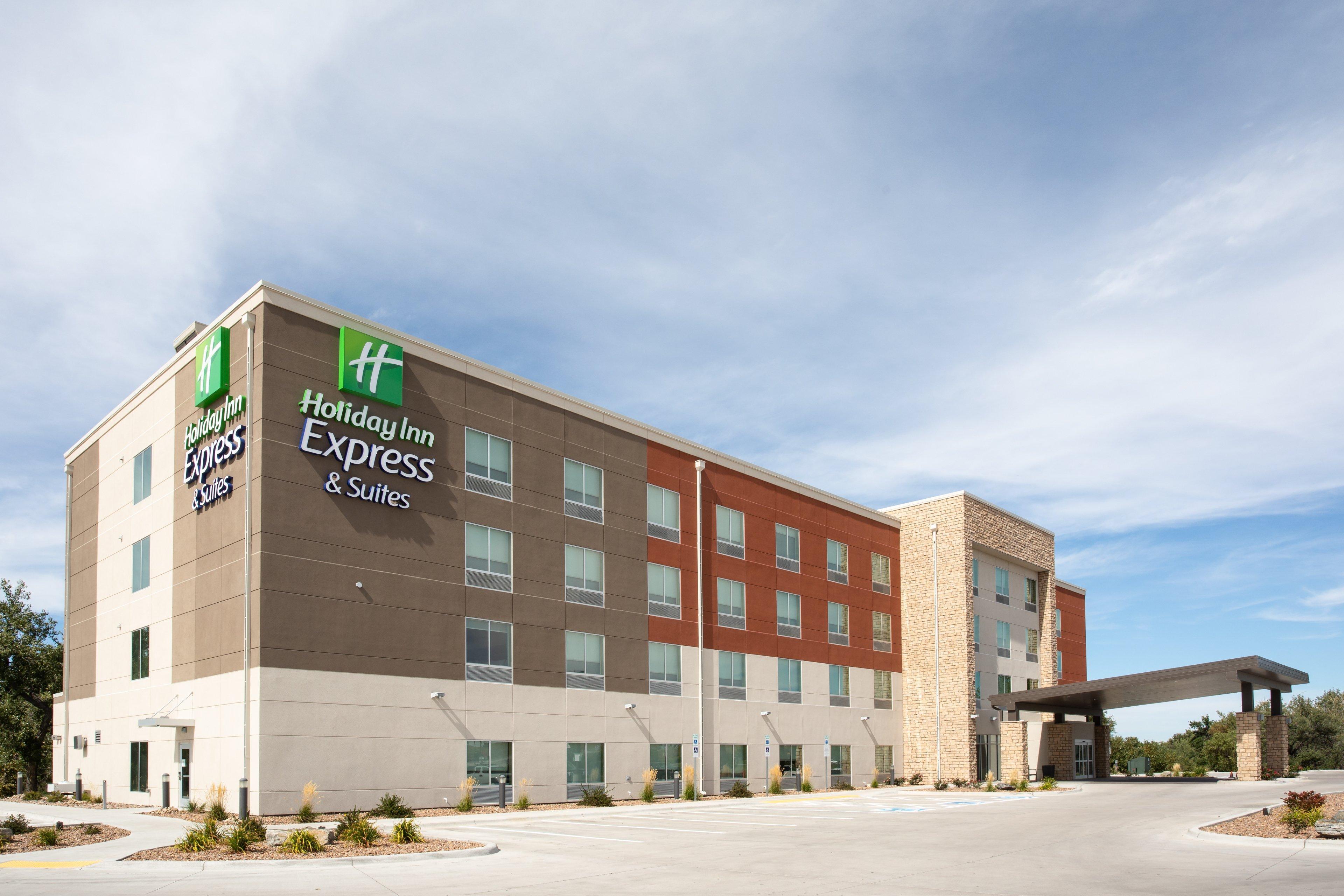 Holiday Inn Express & Suites - Sterling, An Ihg Hotel Exterior photo